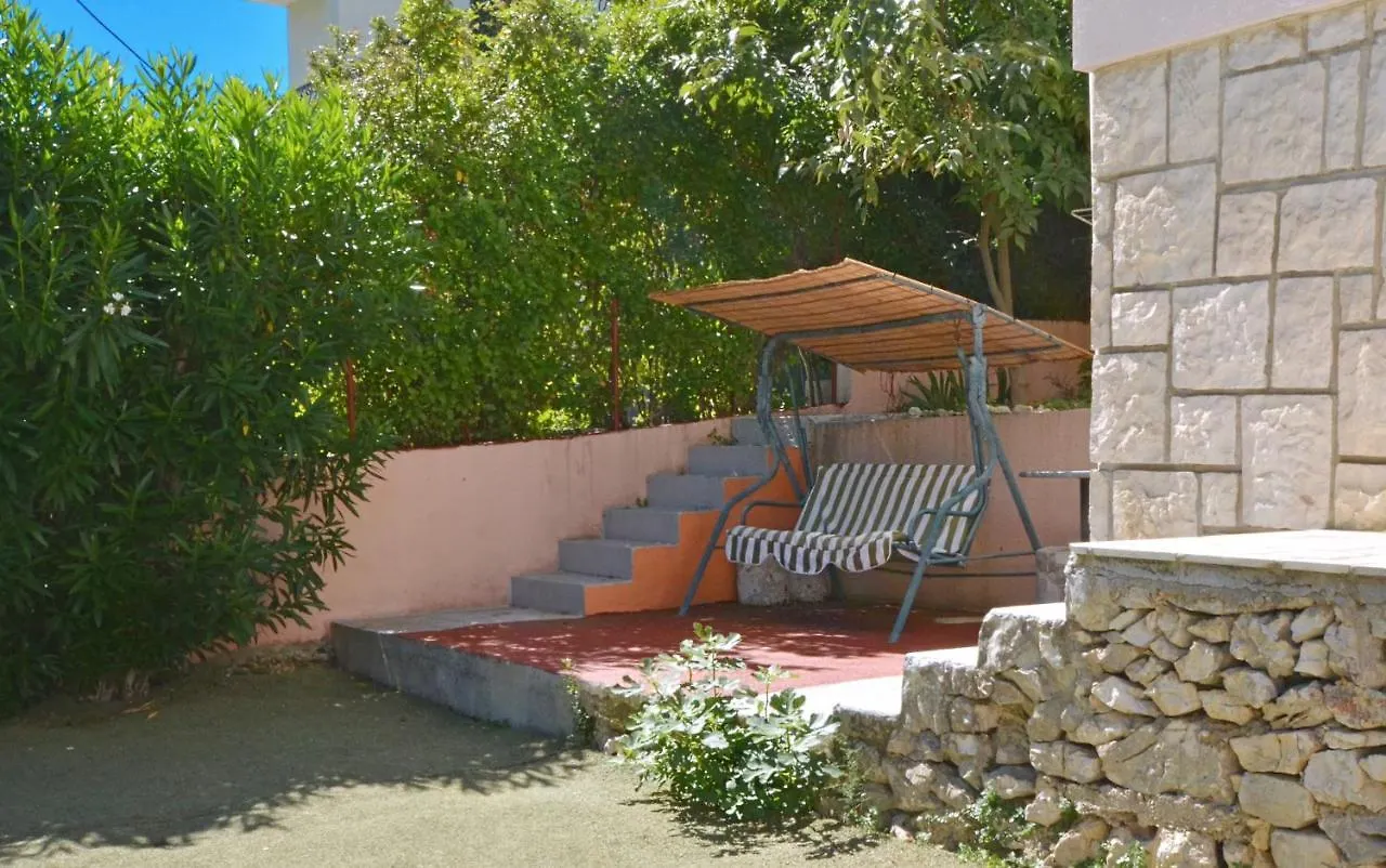 Apartment D Large Apt With Big Terrace Next To The Beach Trogir